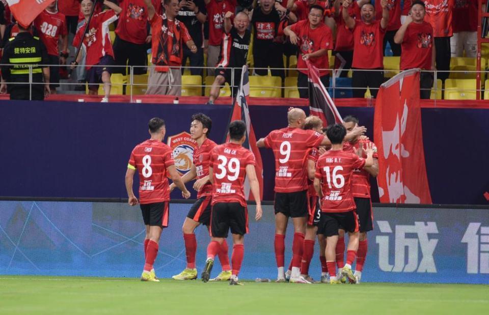 海港真“怕辣”！29分钟丢3球，杨世元送点，王燊超连遭围攻